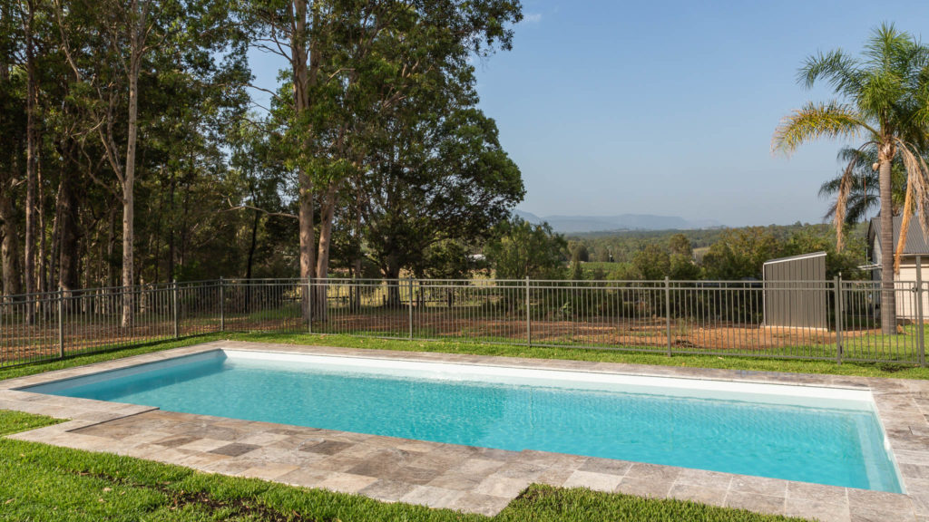 Hunter Valley Accommodation, The pool at Hunter Gleann