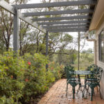 Hunter Gleann- Hunter Valley Accommodation- Cottage Front Sitting Area